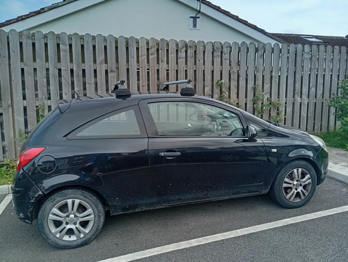 Vauxhall Corsa 2009 - Image 2