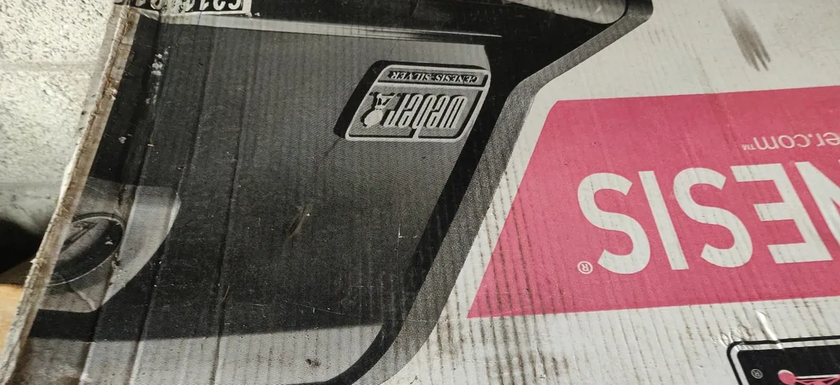Weber  Genesis gas BBQ - Image 4