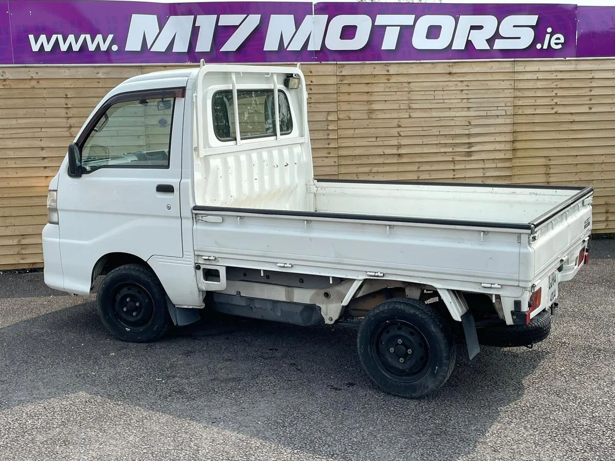 DAIHATSU HIJET 4X4 - Image 3
