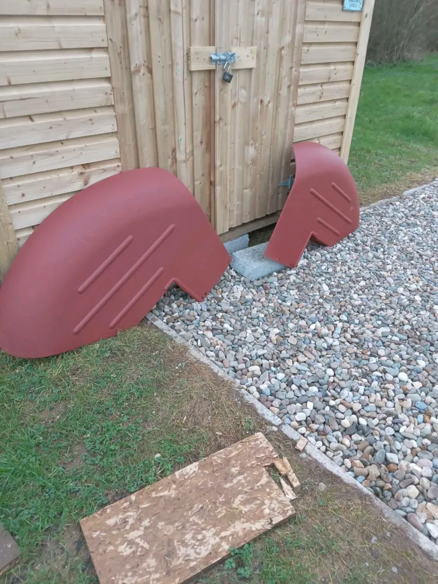 2 new mudguards fit Massey 35x - Image 2