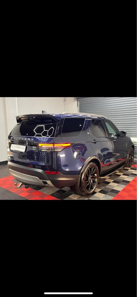 Land Rover Discovery 3.0 SDV6 SE - Image 4