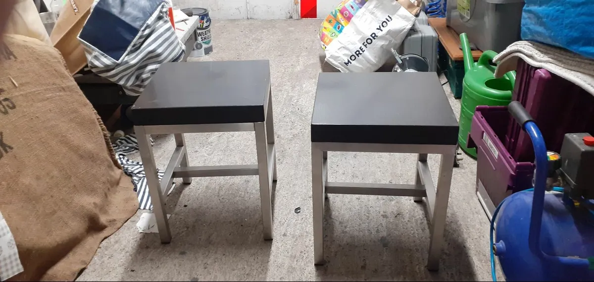 STOOLS