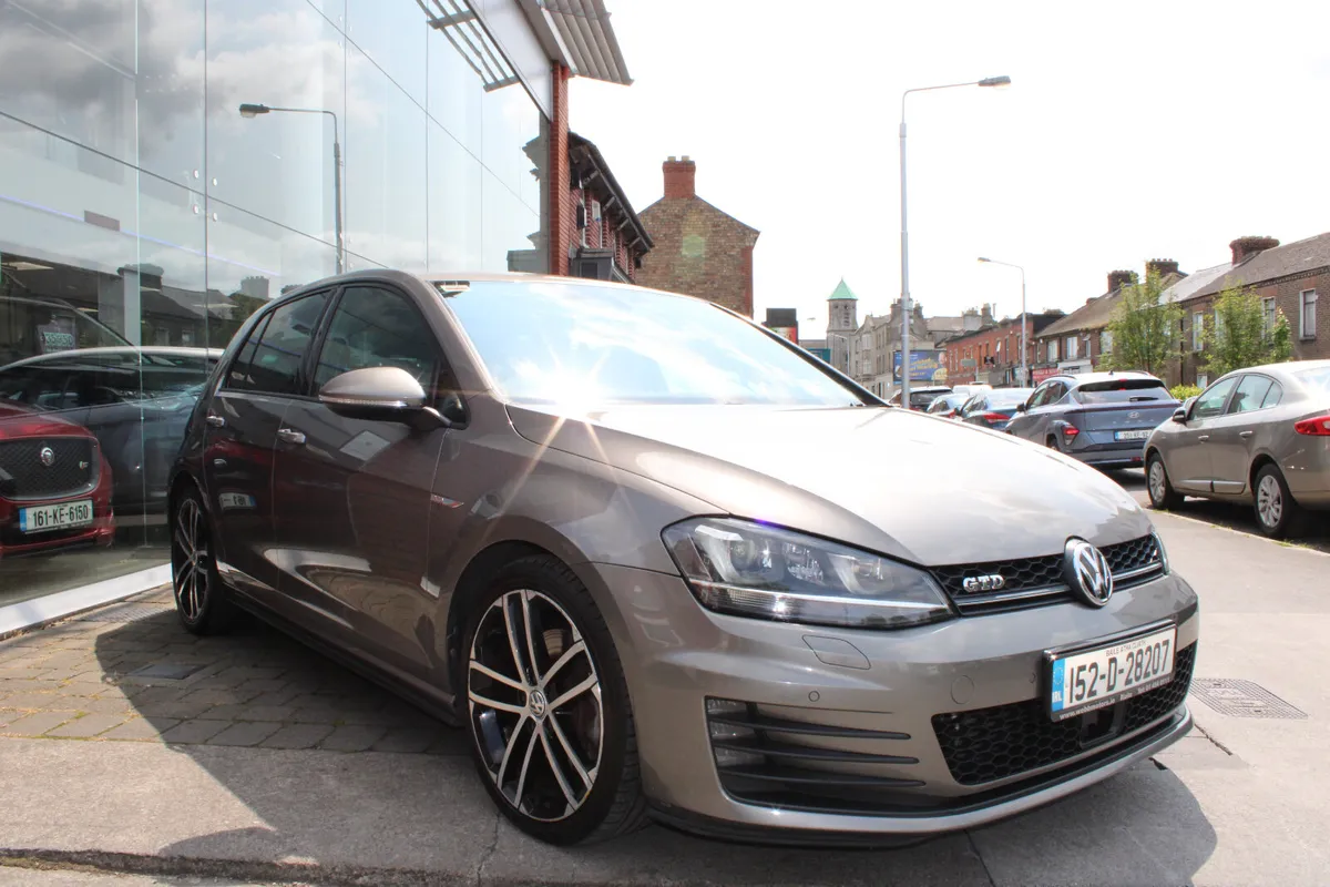 Volkswagen Golf 2.0 GTD AUTO 2015 - Image 2
