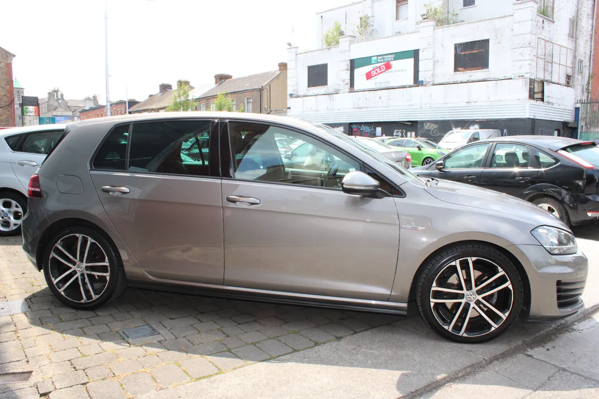 Volkswagen Golf 2.0 GTD AUTO 2015 - Image 3