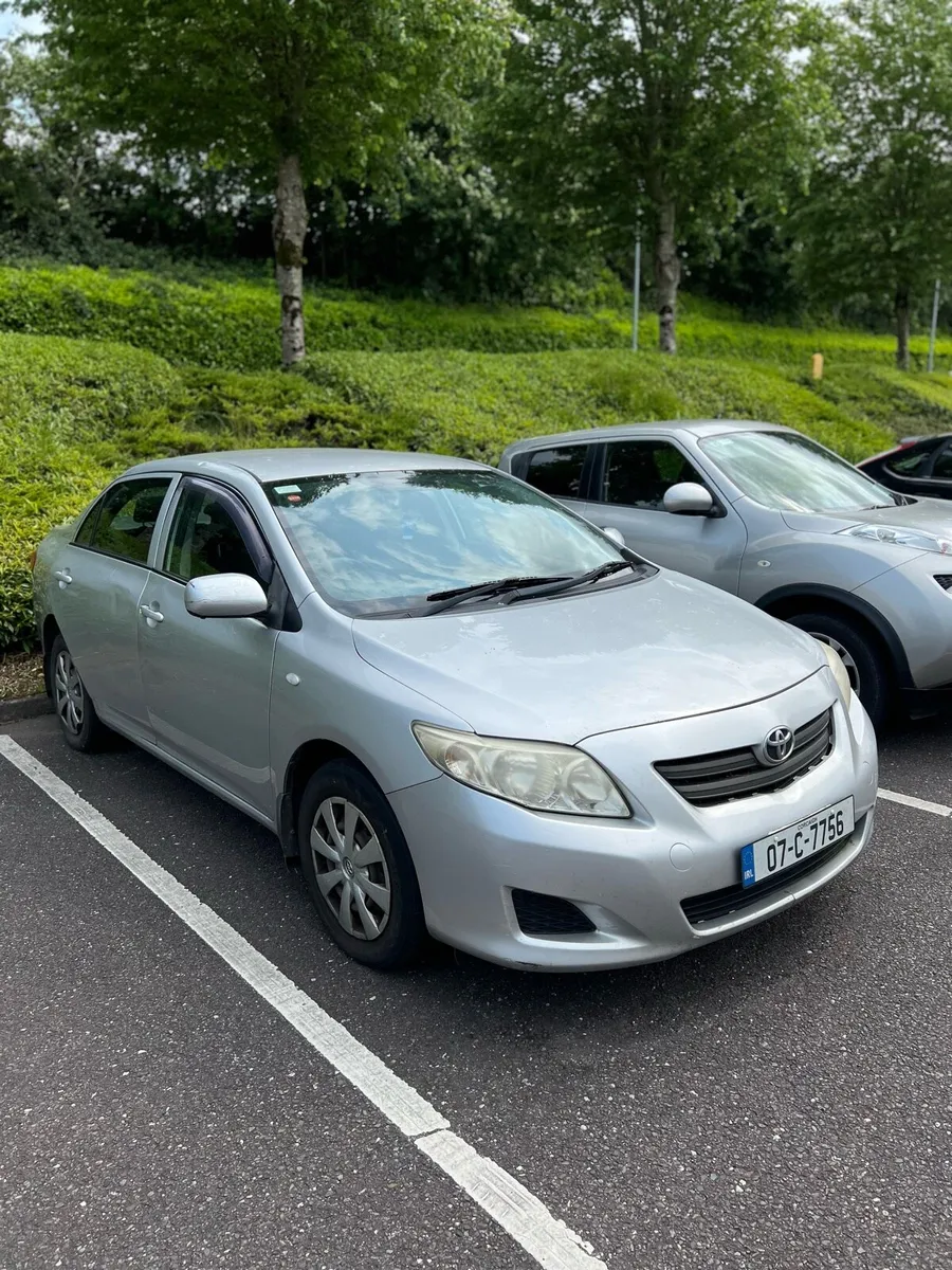 Toyota corolla - Image 1