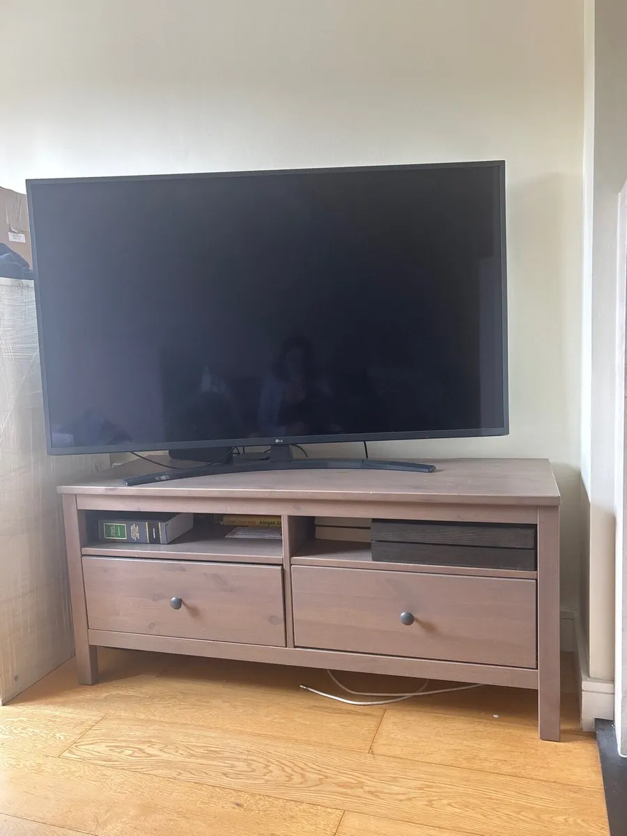 Tv unit