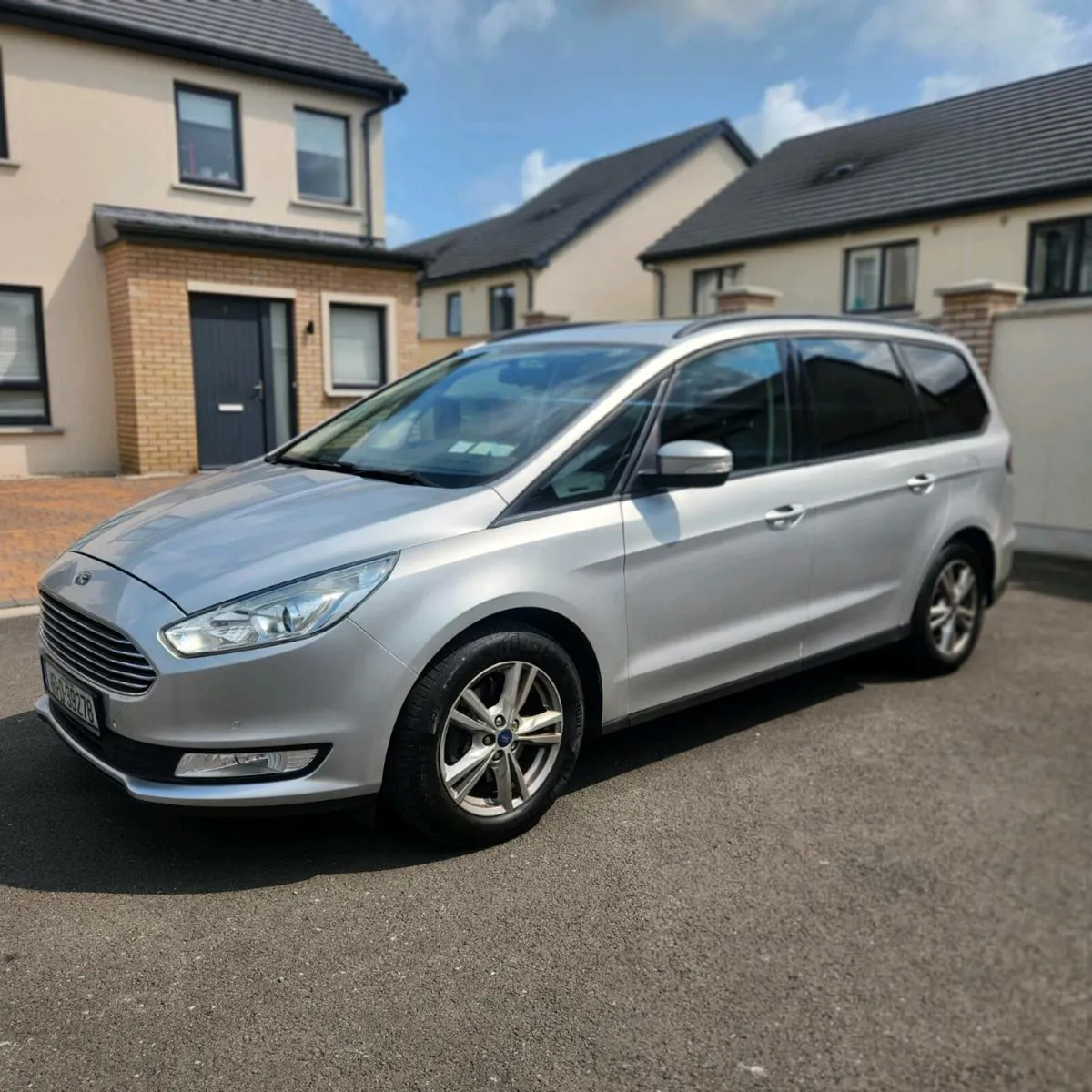 161 Ford Qalaxy 7 seats Automatic €9250 - Image 3