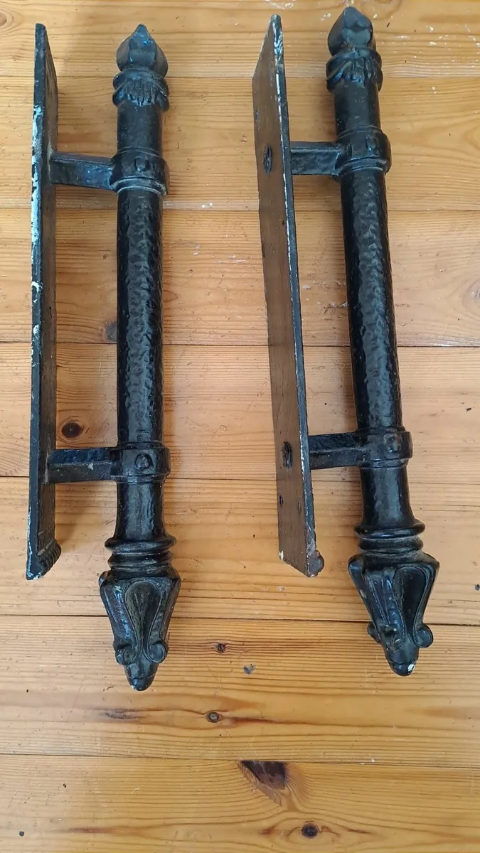 old cast iron  door handles - Image 1