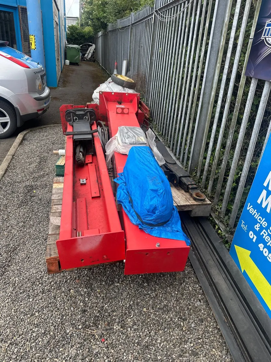 2 post vehicle lifts - Image 1