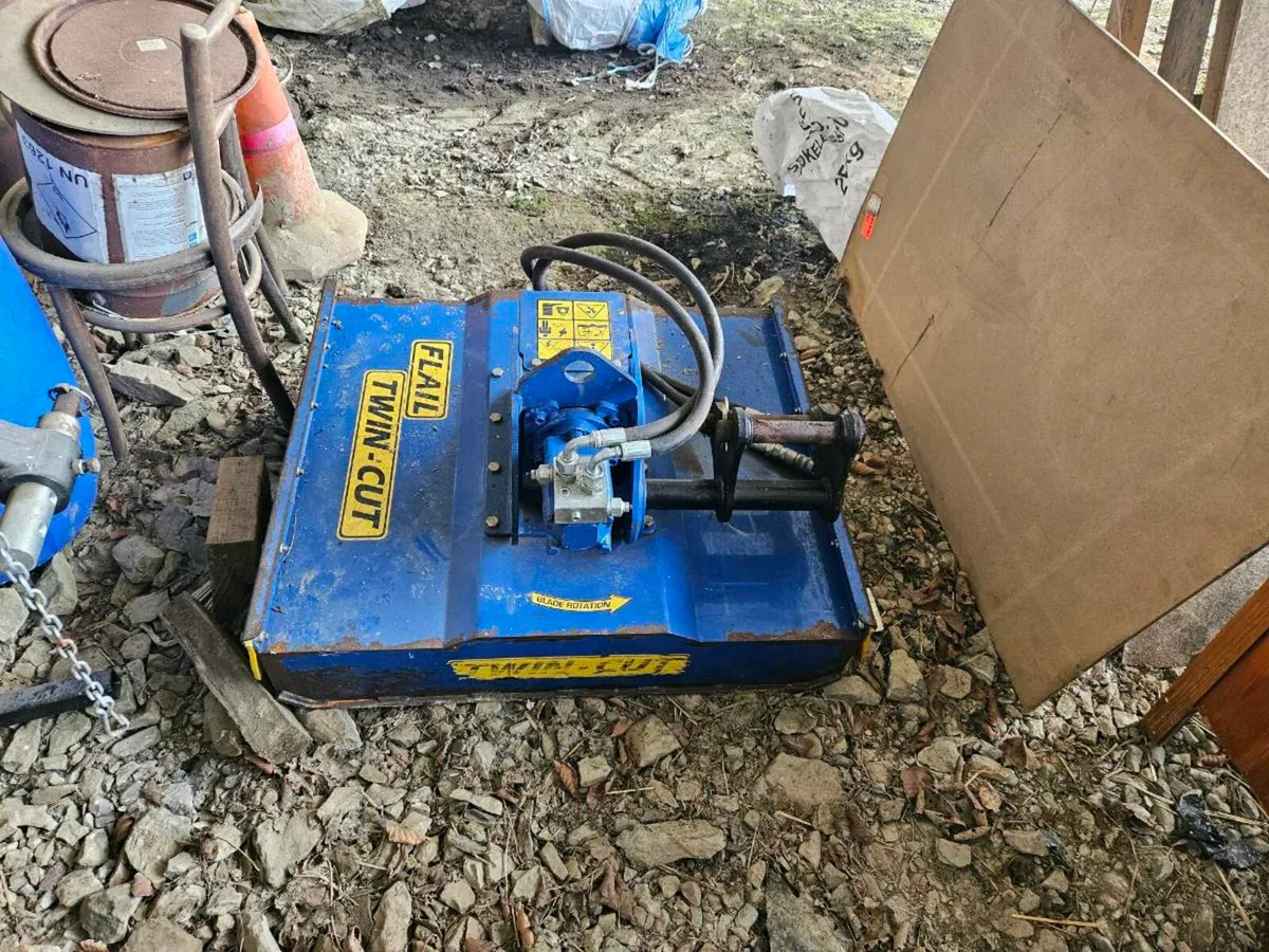 Hedge cutter - Image 1