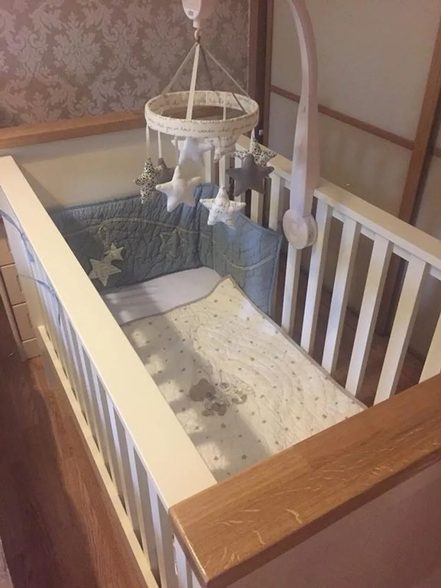 Baby cot - Image 2
