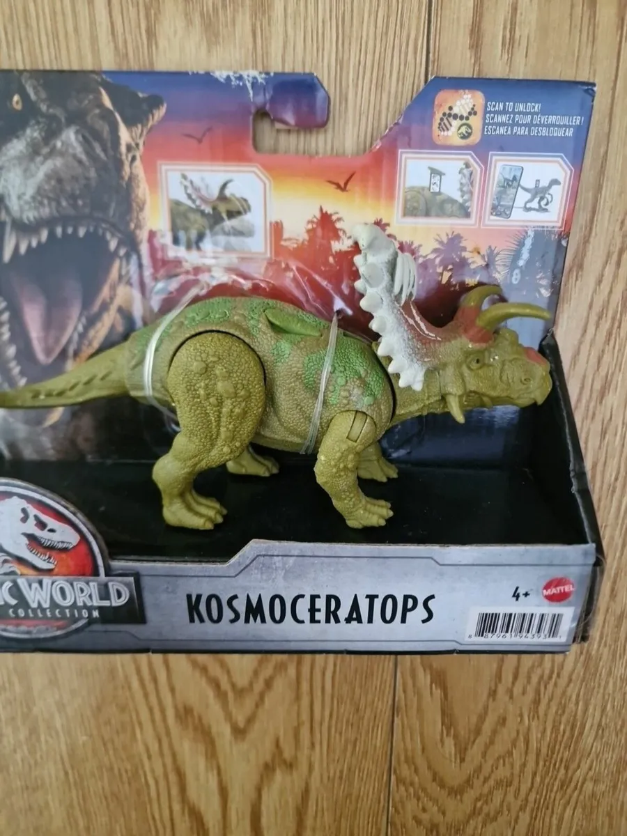 Kosmoceratops Dinosaur Figure - Jurassic World - Image 3