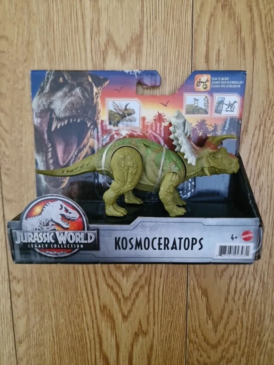 Kosmoceratops Dinosaur Figure - Jurassic World - Image 1