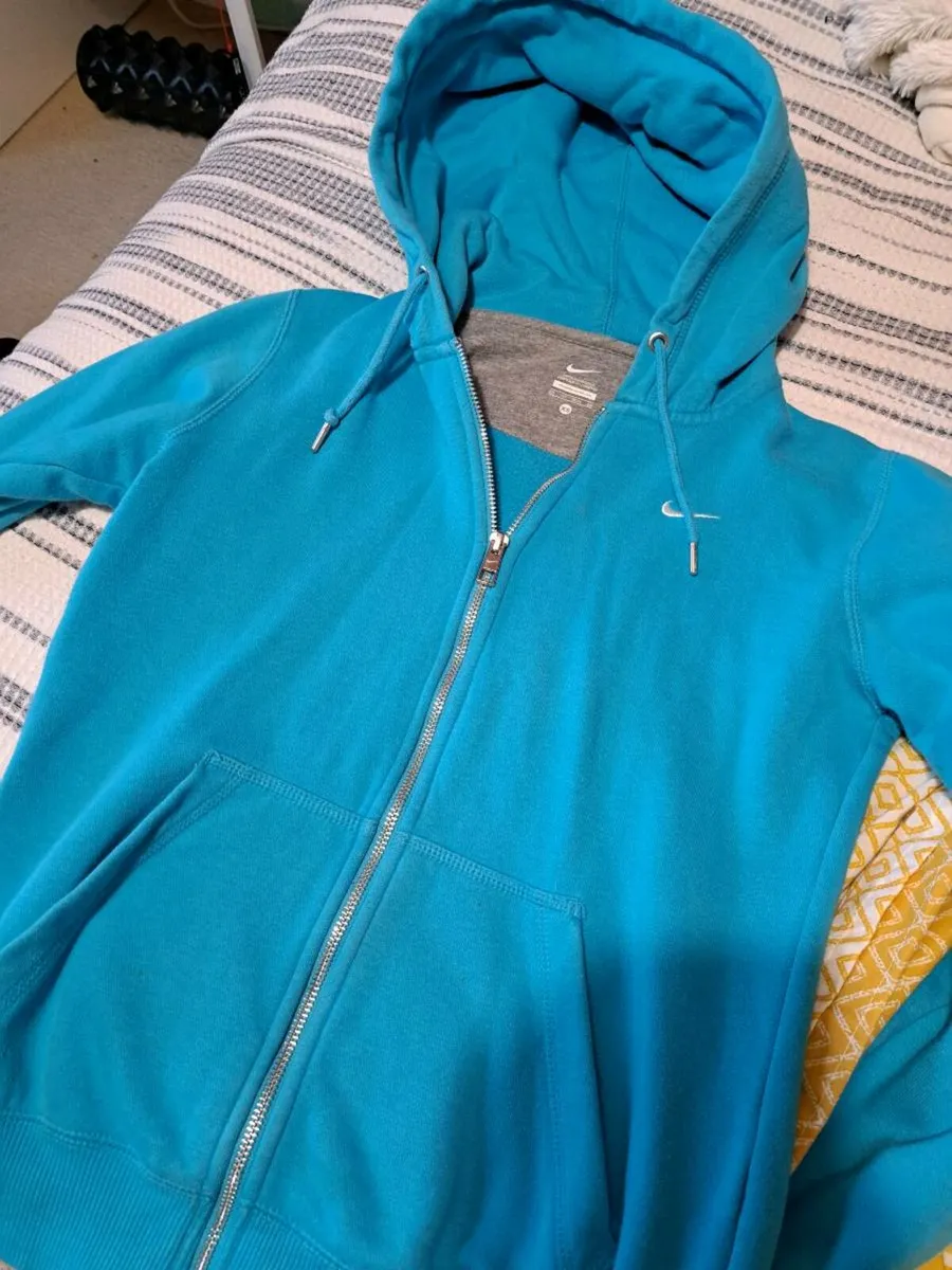 Womens Nike zip up - Image 3