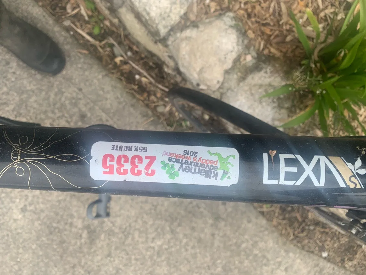Road bike - Image 2
