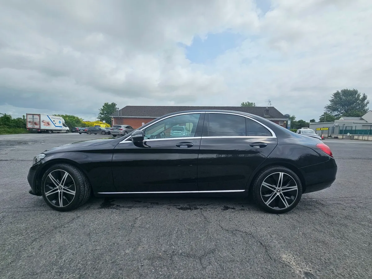 Mercedes-Benz C-Class 2020 hybrid - Image 2