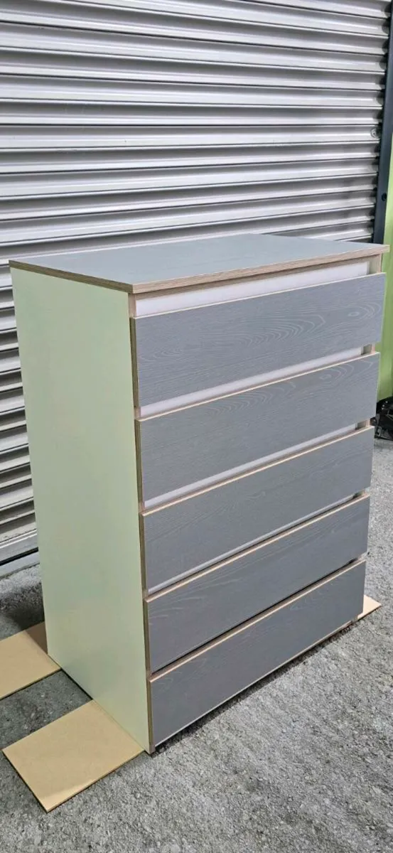 Chest of drawers - Image 4