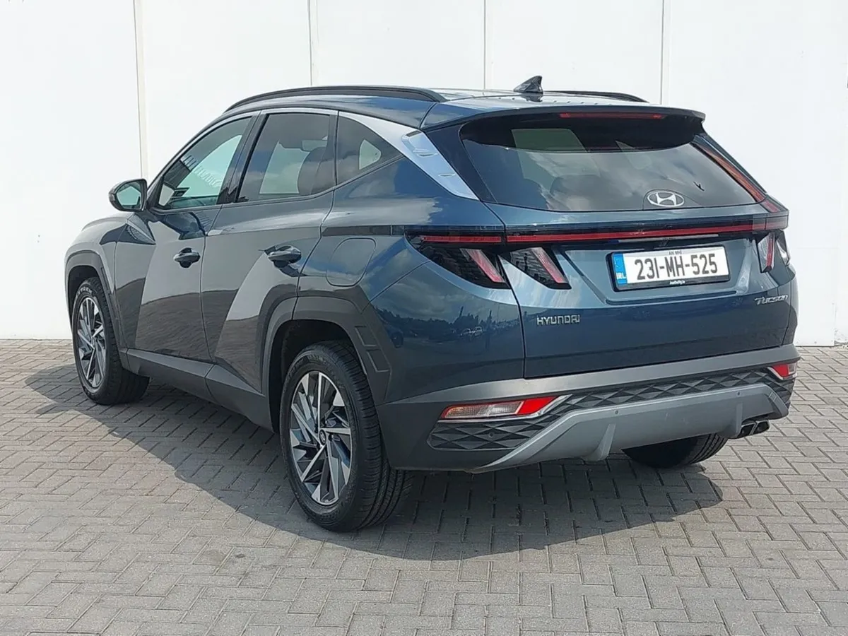 Hyundai Tucson 2WD Executive Plus - Image 3