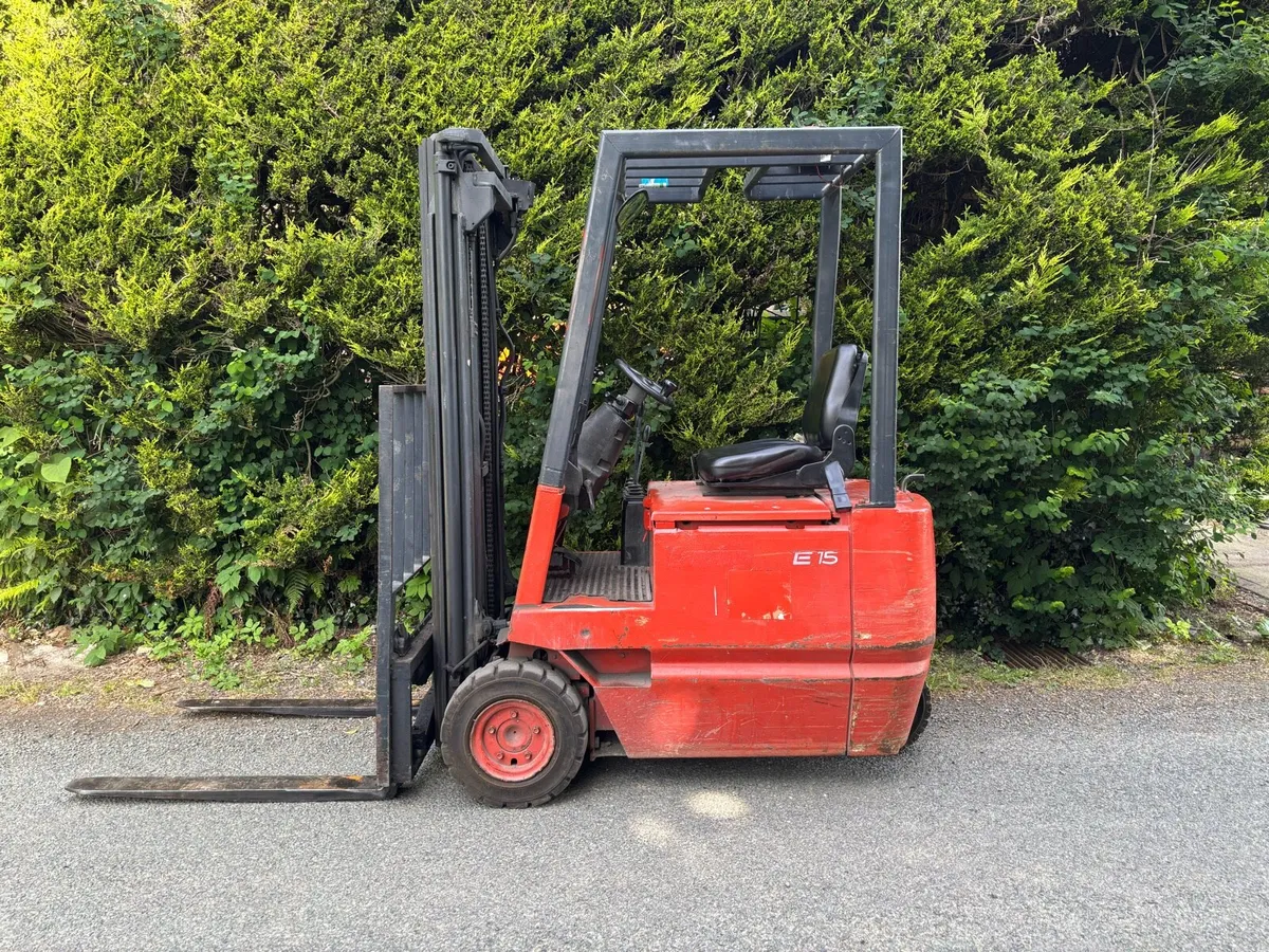 Selection of Electric Forklifts - Image 1