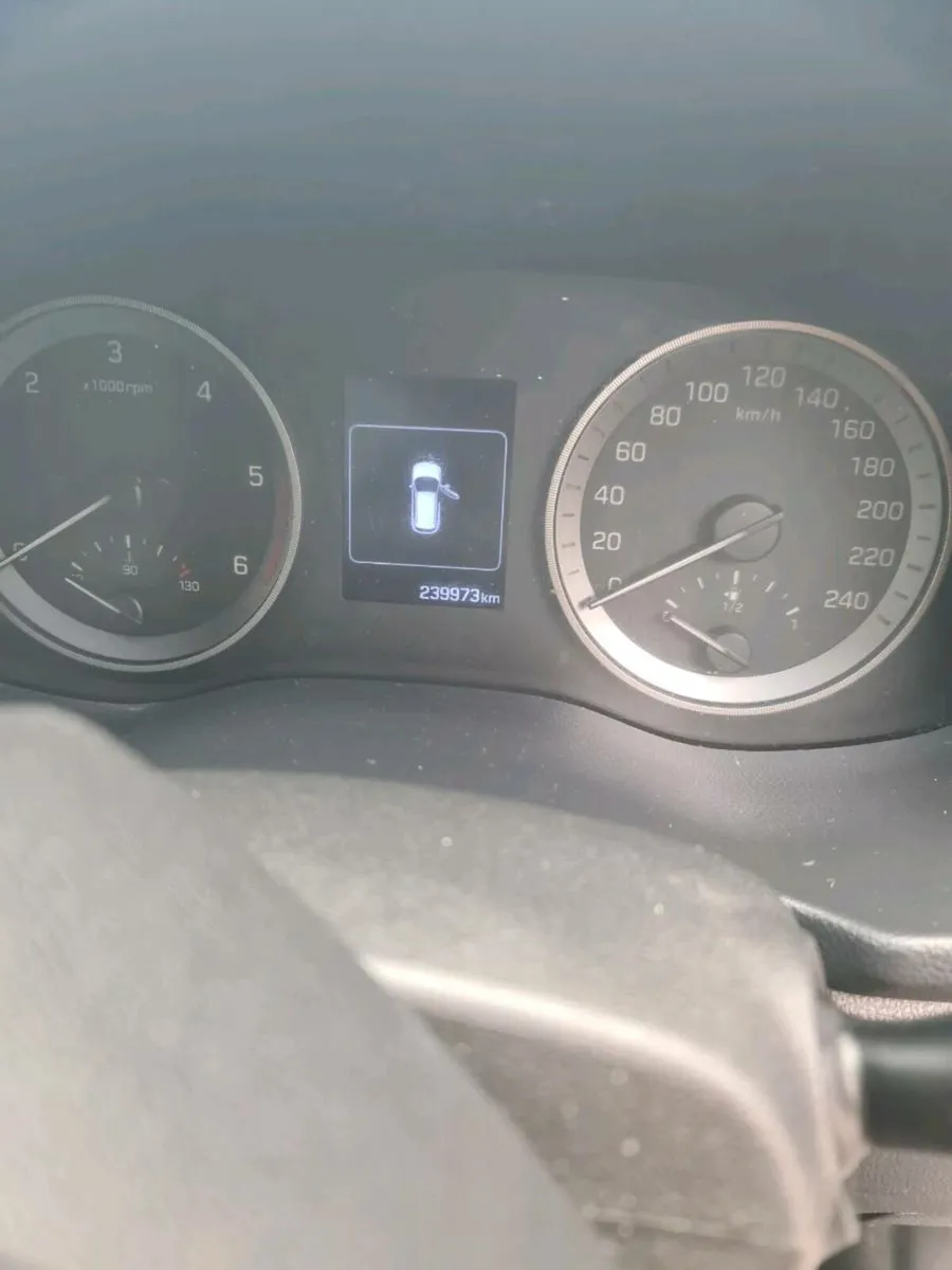 Hyundai Tucson  Comfort Commercial 1.6 Diesel - Image 4
