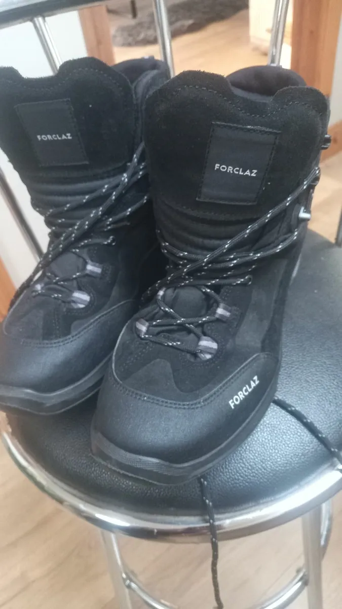 Hiking  boots - Image 2