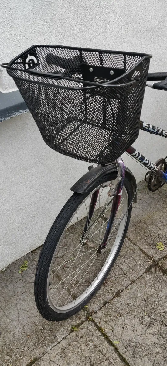 Ladies bicycle - Image 3