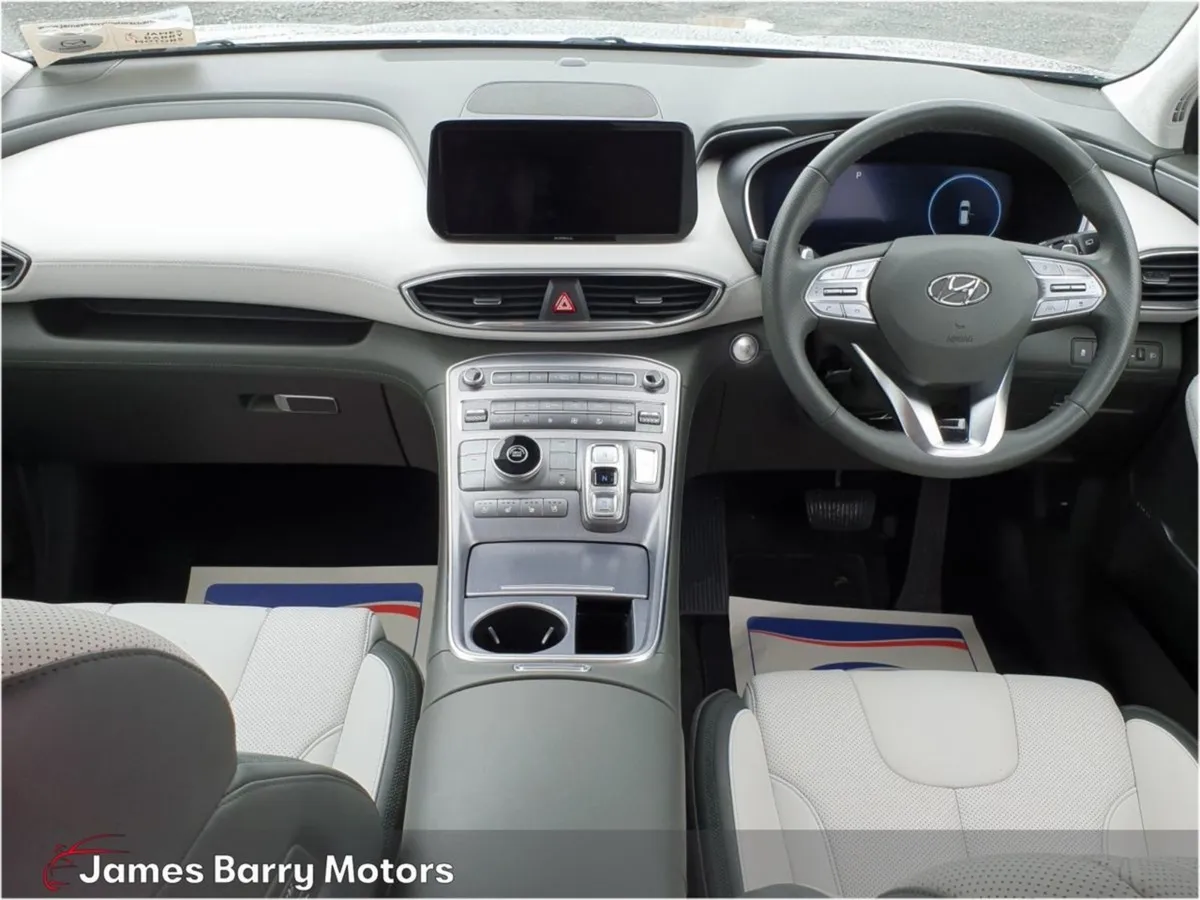 Hyundai Santa Fe 2.2 Crdi 2WD Executive Plus Auto - Image 3