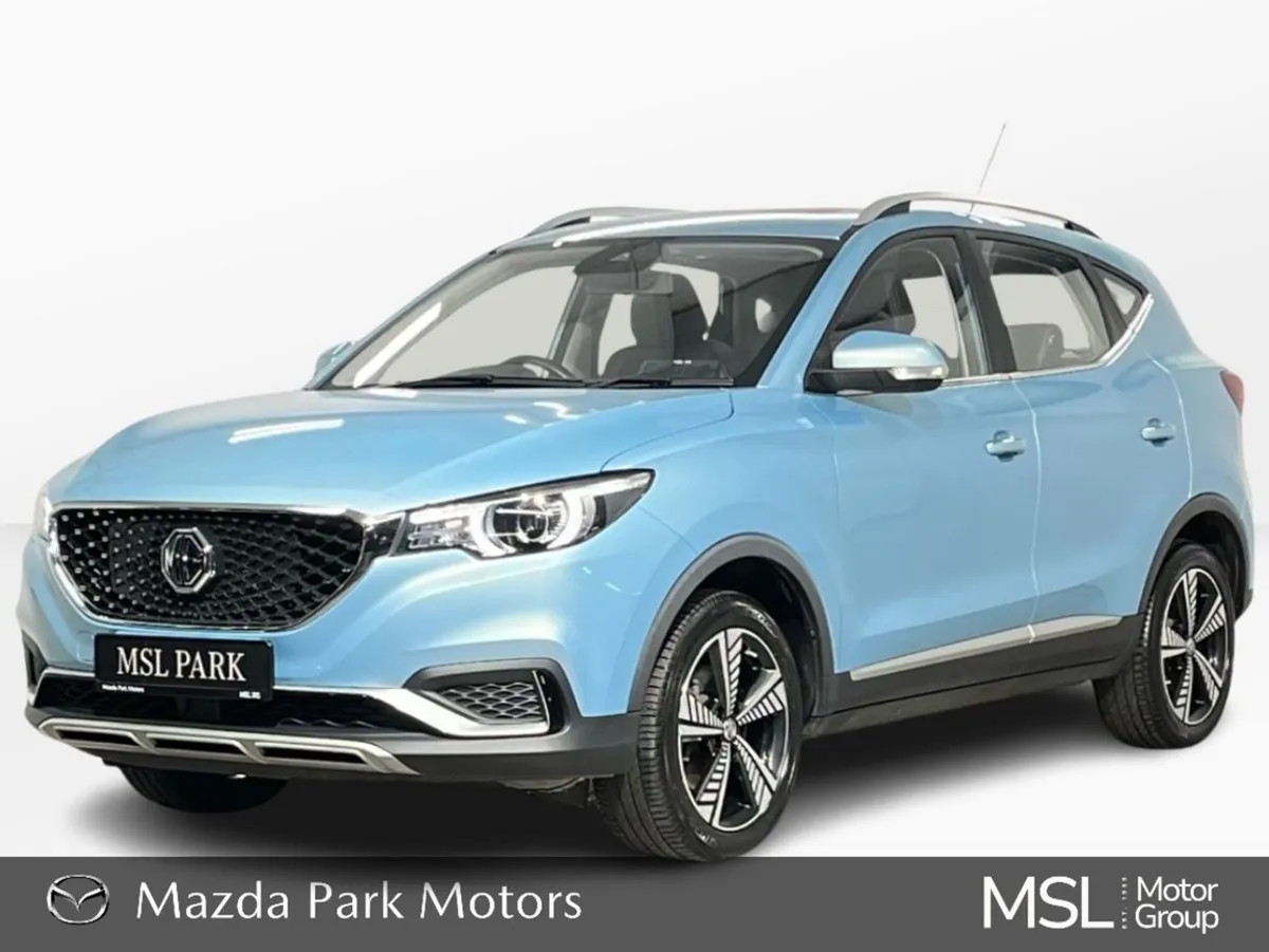 MG ZS Exclusive EV Auto - Reversing Camera - Pano - Image 1