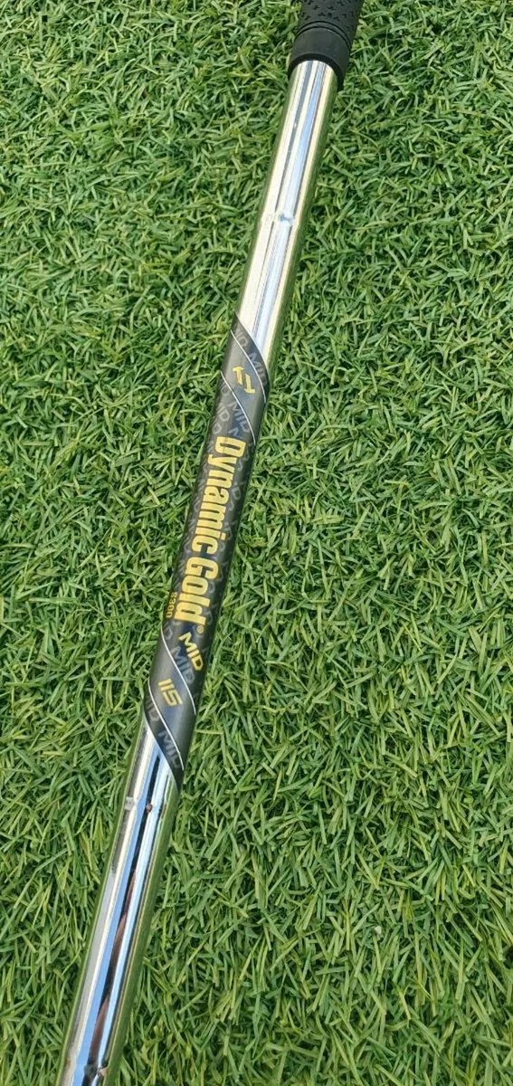 callaway paradym 4 Iron

Loft 20 Degress. - Image 3