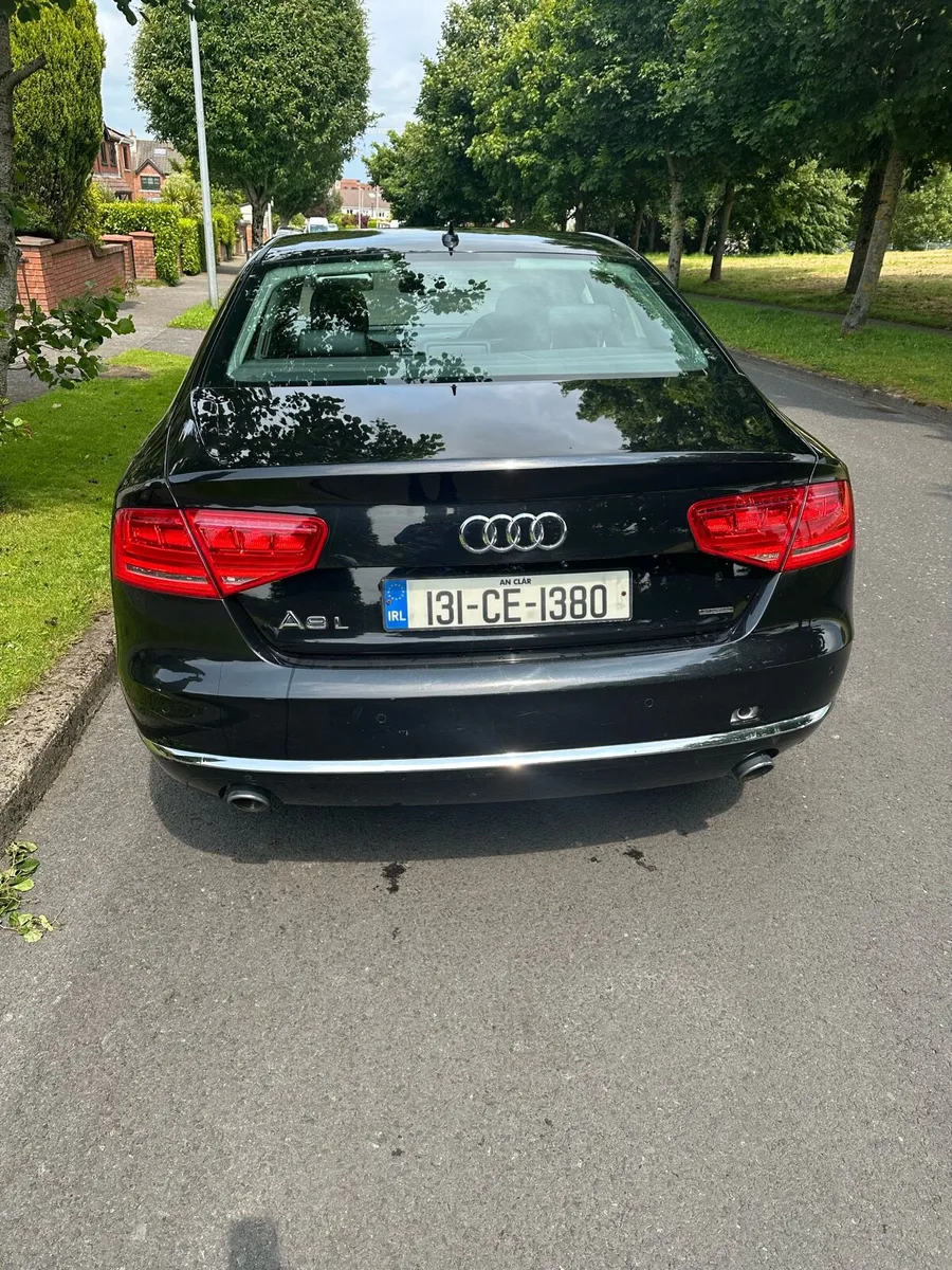 Audi 8 LWB - Image 3