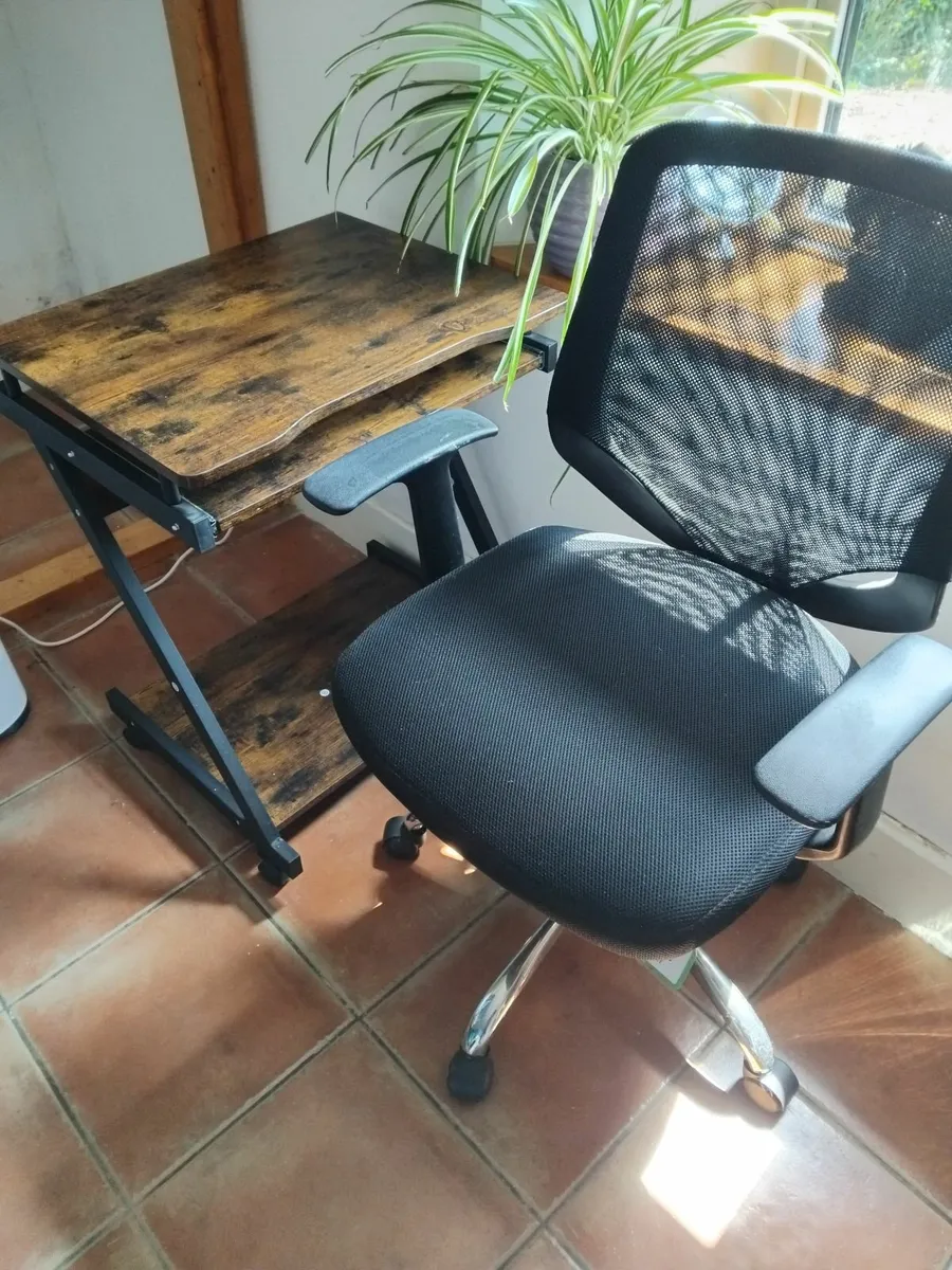 Computer table and chair