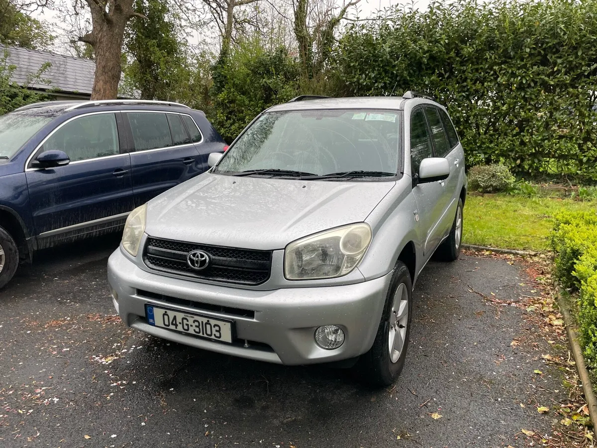 Toyota RAV4 2004 1.8 petrol - Image 4