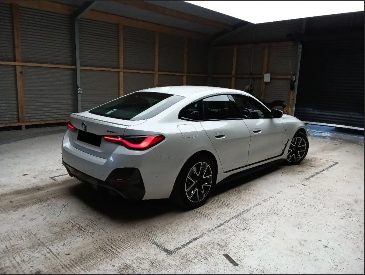 BMW I4 EDRIVE40 M SPORT 335BHP // 84 KwH BATTERY - Image 3
