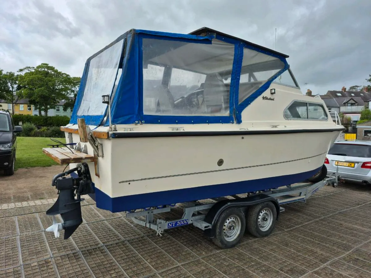 Shetland 640 cabin cruiser boat and trailer - Image 3