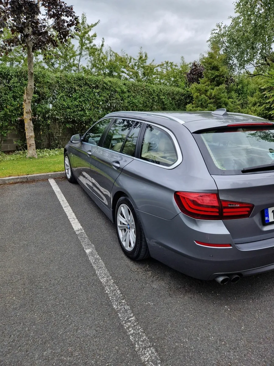 BMW 5-Series 2016 - Image 4
