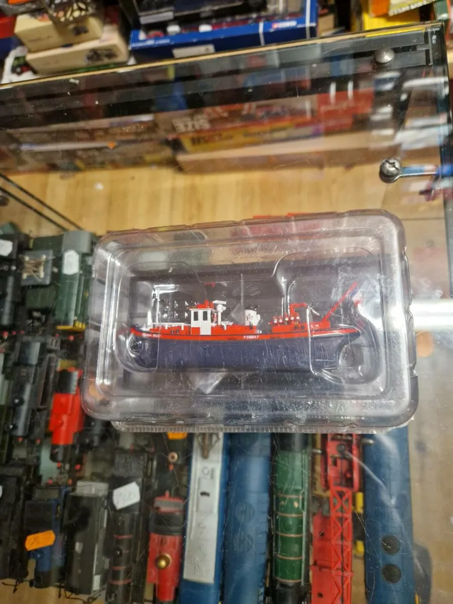 Corgi Atlas Fire Boat