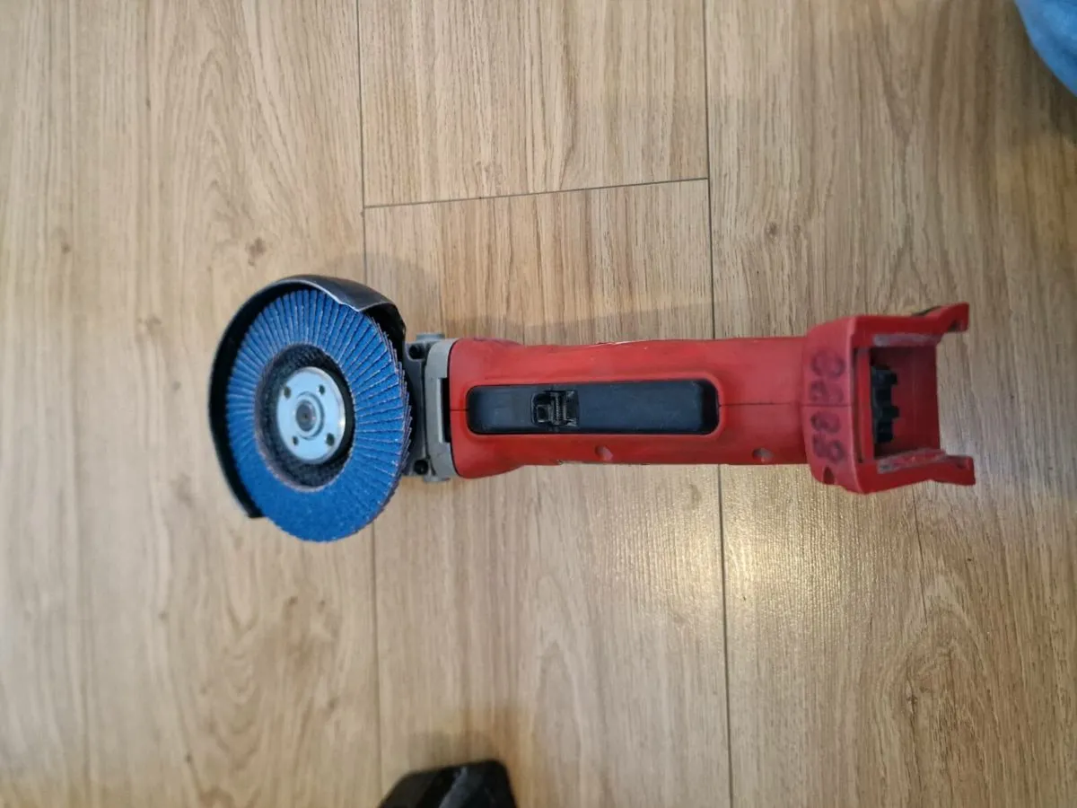 Milwaukee grinder - Image 2