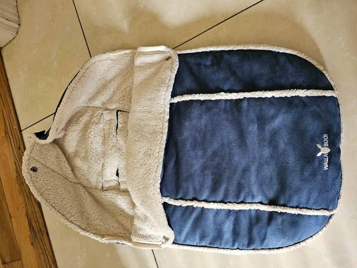 Wallaboo car seat foot muff