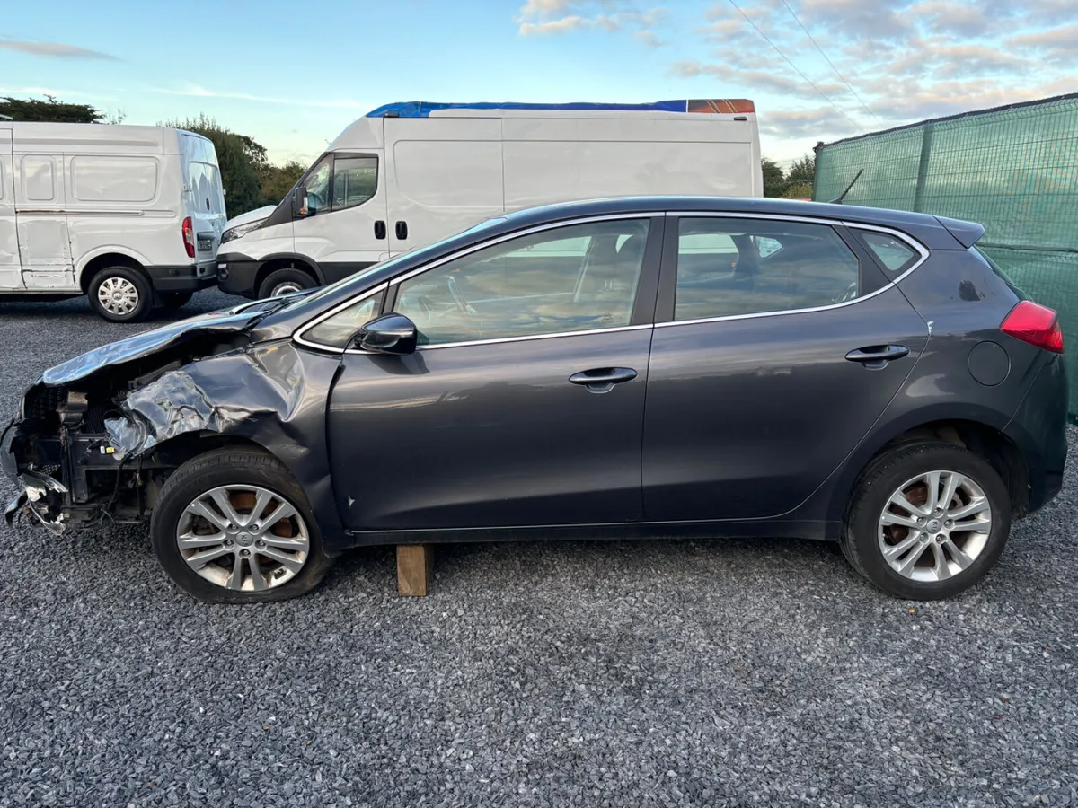 152 KIA CEED Diesel - Image 4