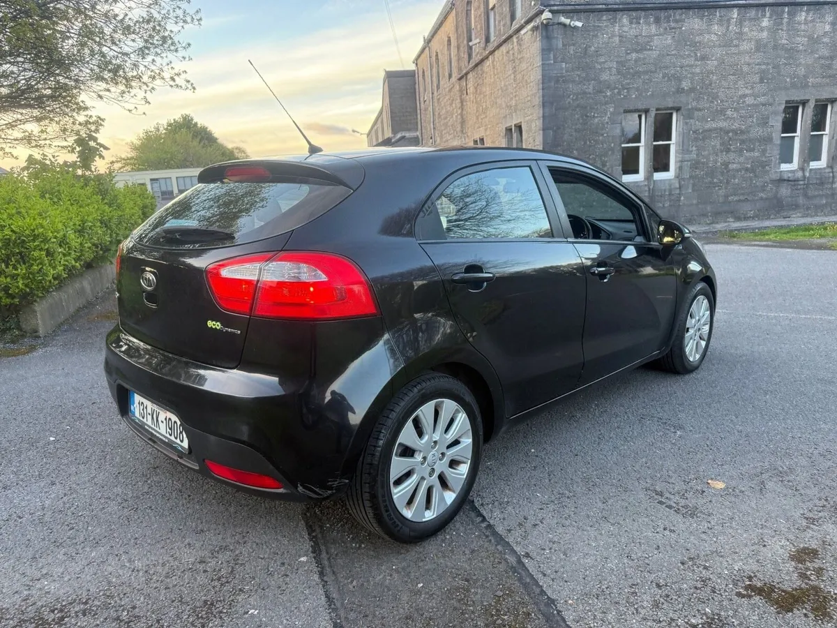 2013 Kia Rio 1.1 CRDi - Image 2
