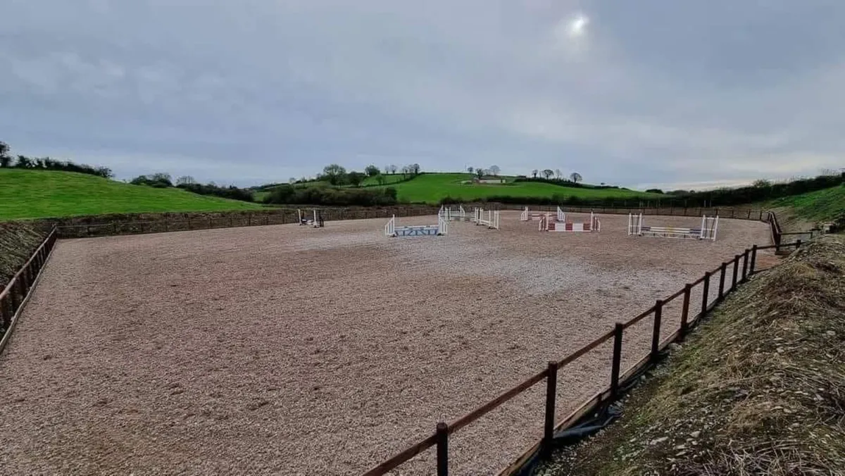 5* Livery Yard with Coaching available - Image 1