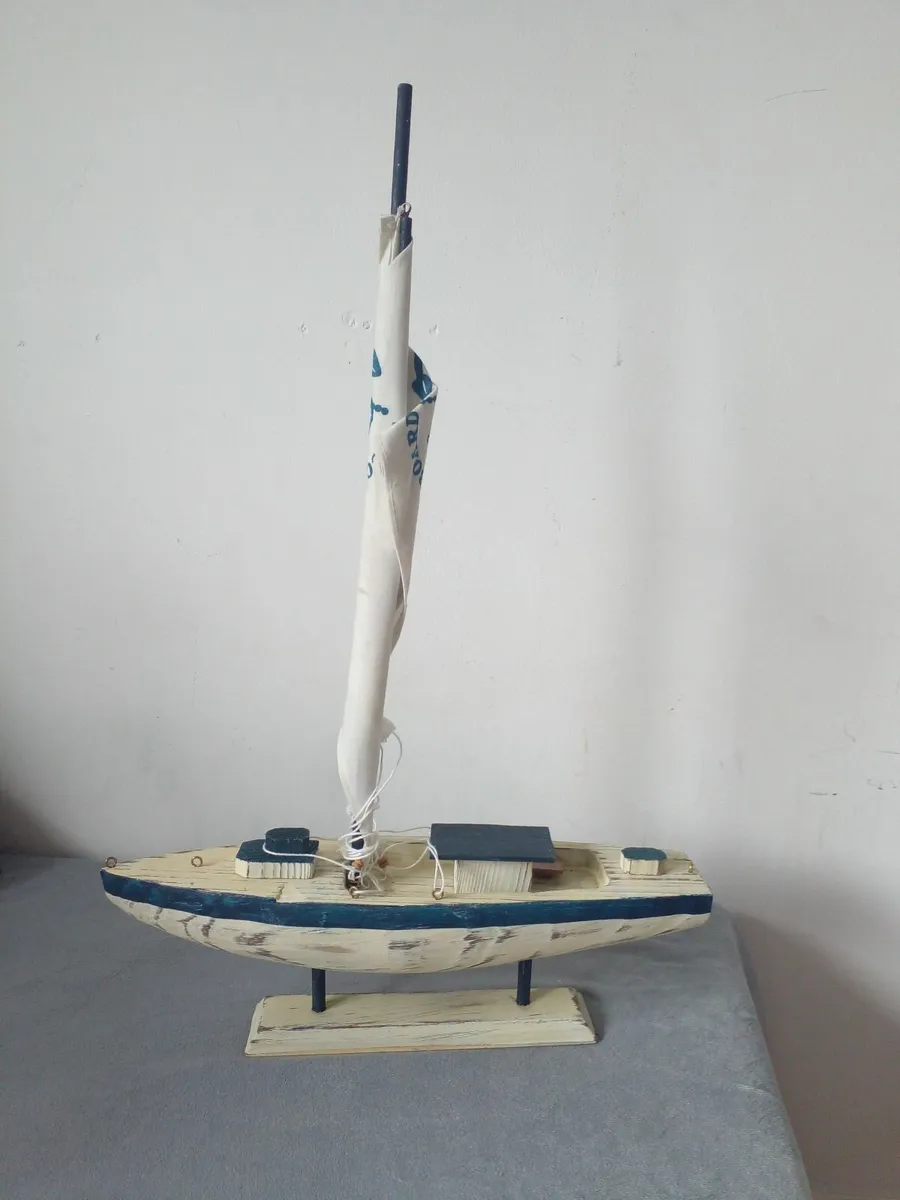 Model boat