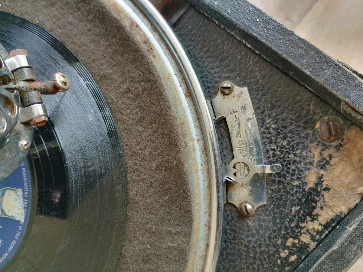 His masters voice gramophone from 1920s - Image 4