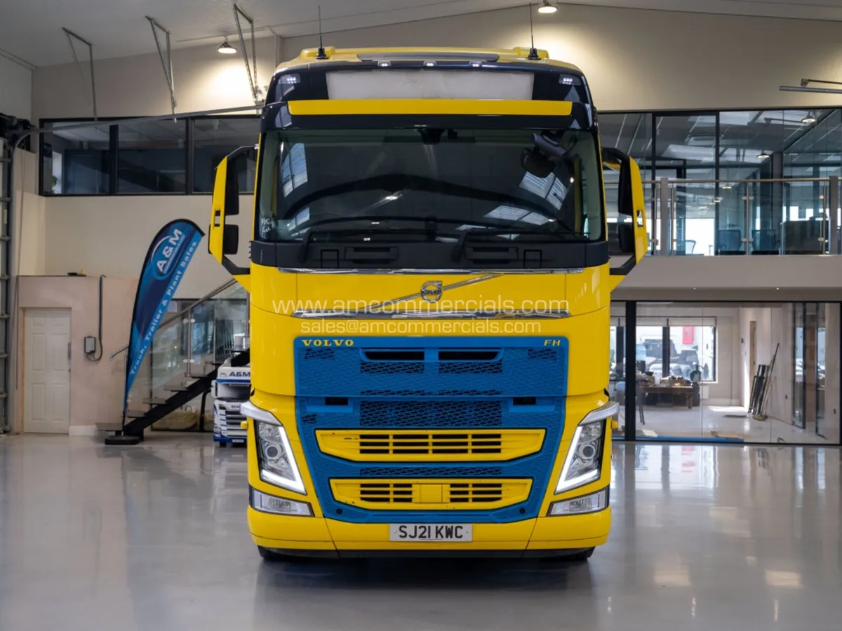 2021 (21) VOLVO FH500 6X2 TAG GLOBETROTTER - Image 2