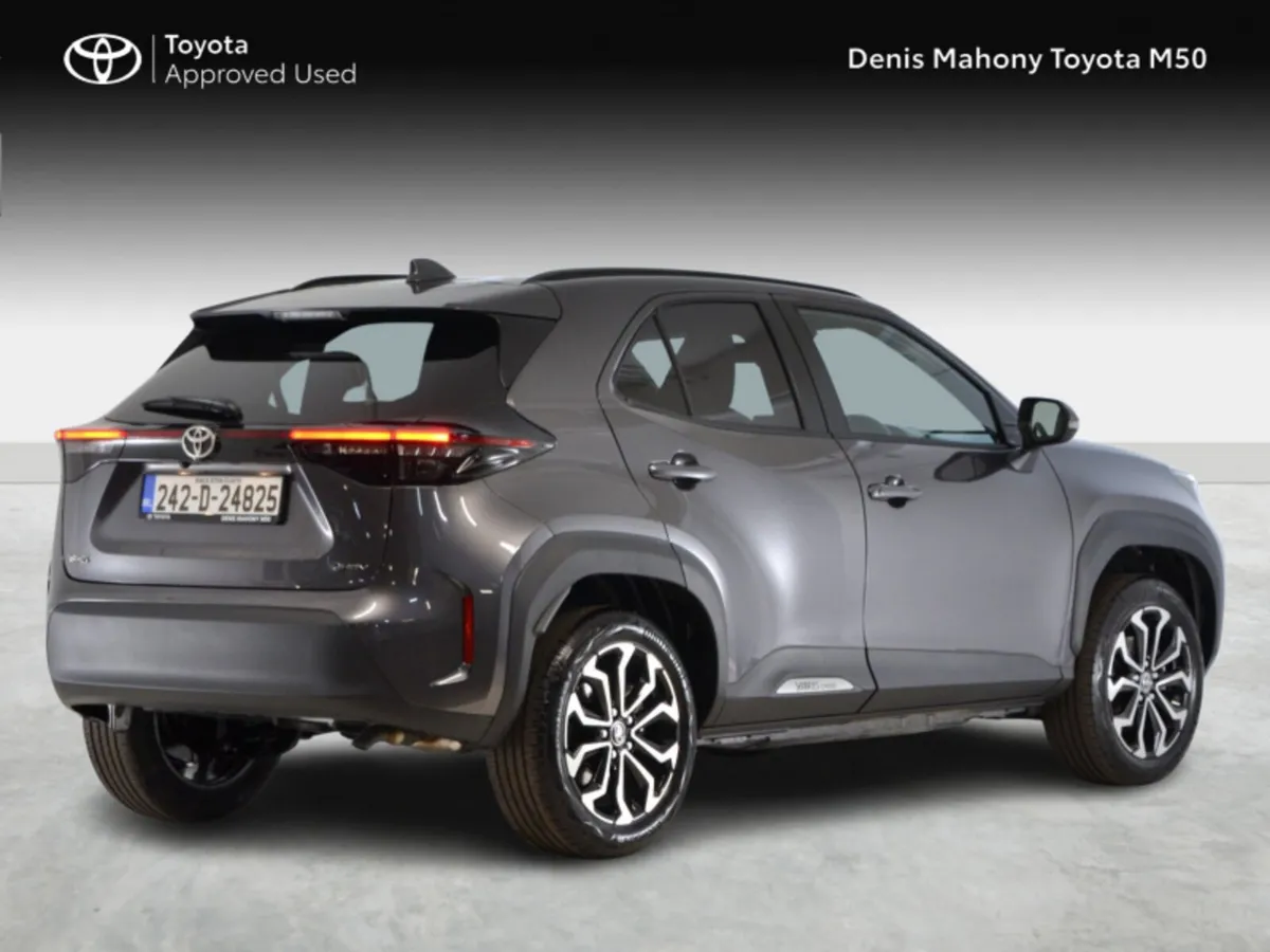 Toyota Yaris Cross Hybrid Sport Auto - Image 2