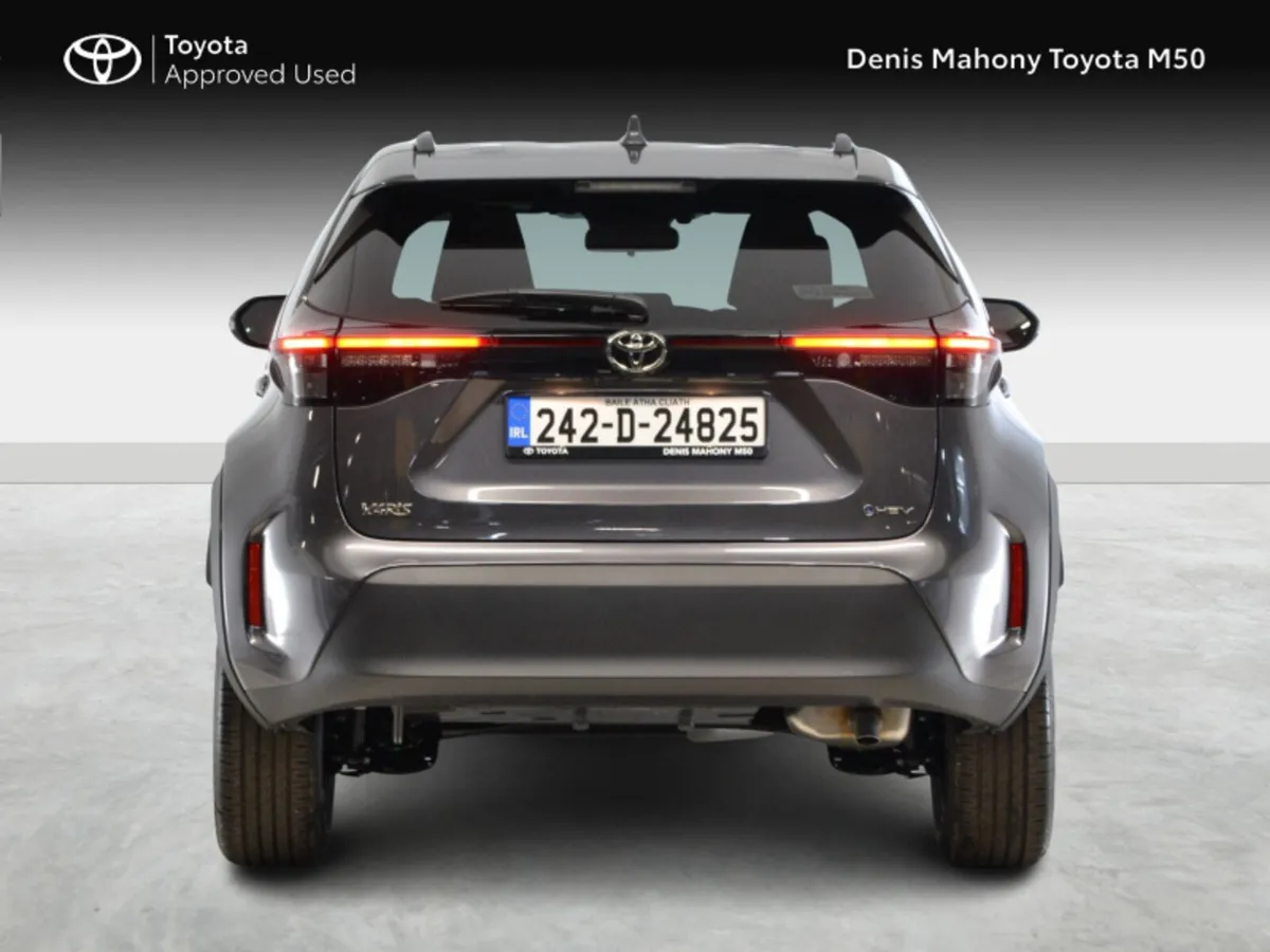 Toyota Yaris Cross Hybrid Sport Auto - Image 4