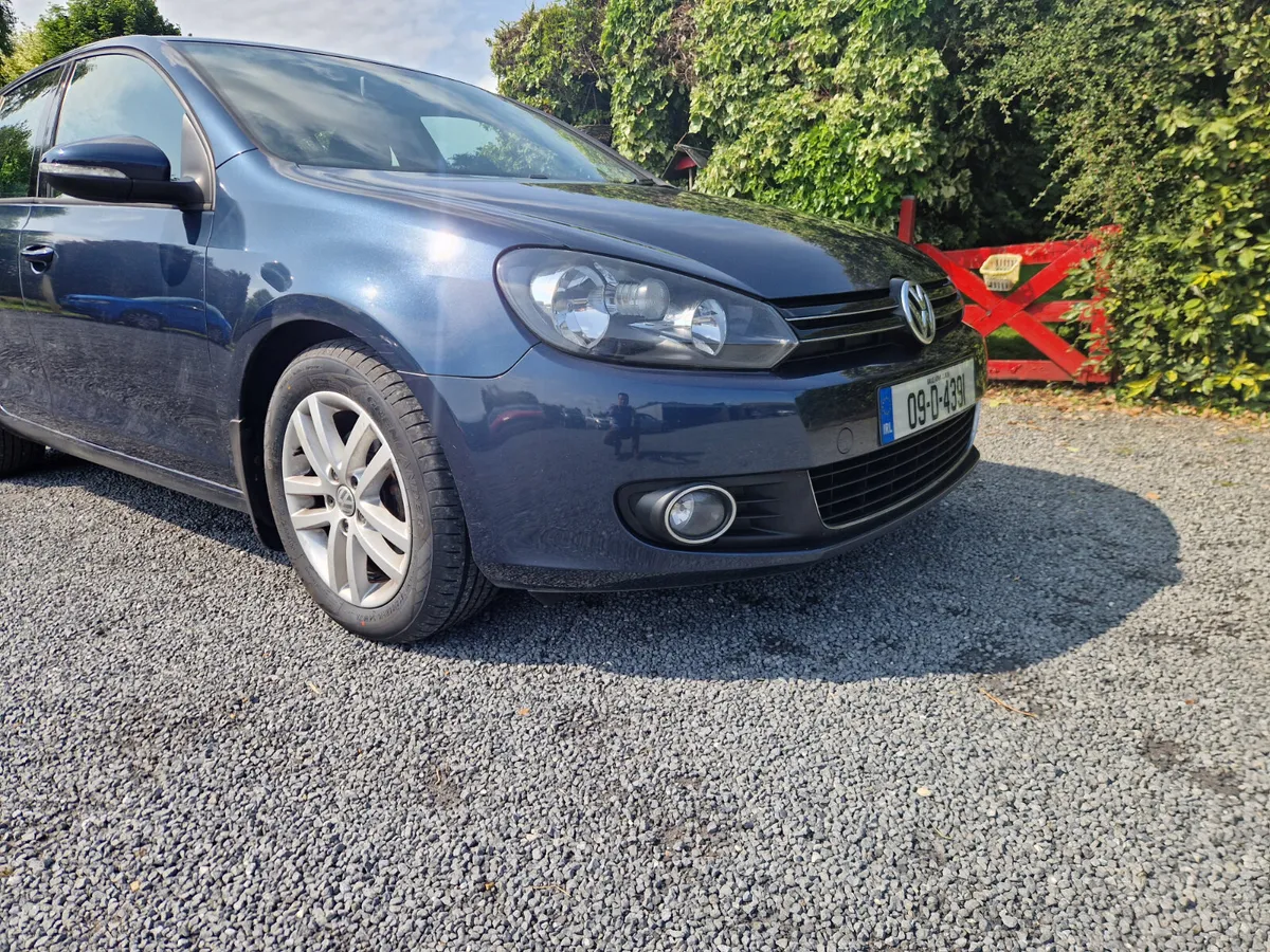 Volkswagen Golf 2.0 TDI HIGHLINE 2009 - Image 1