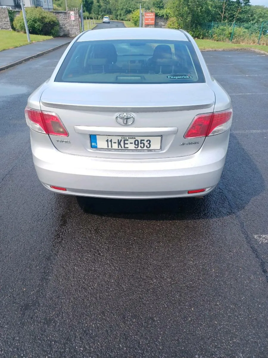 Toyota Avensis 2011 - Image 4