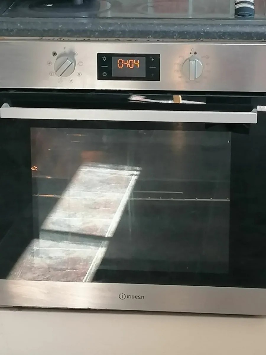 Single fan oven - Image 2