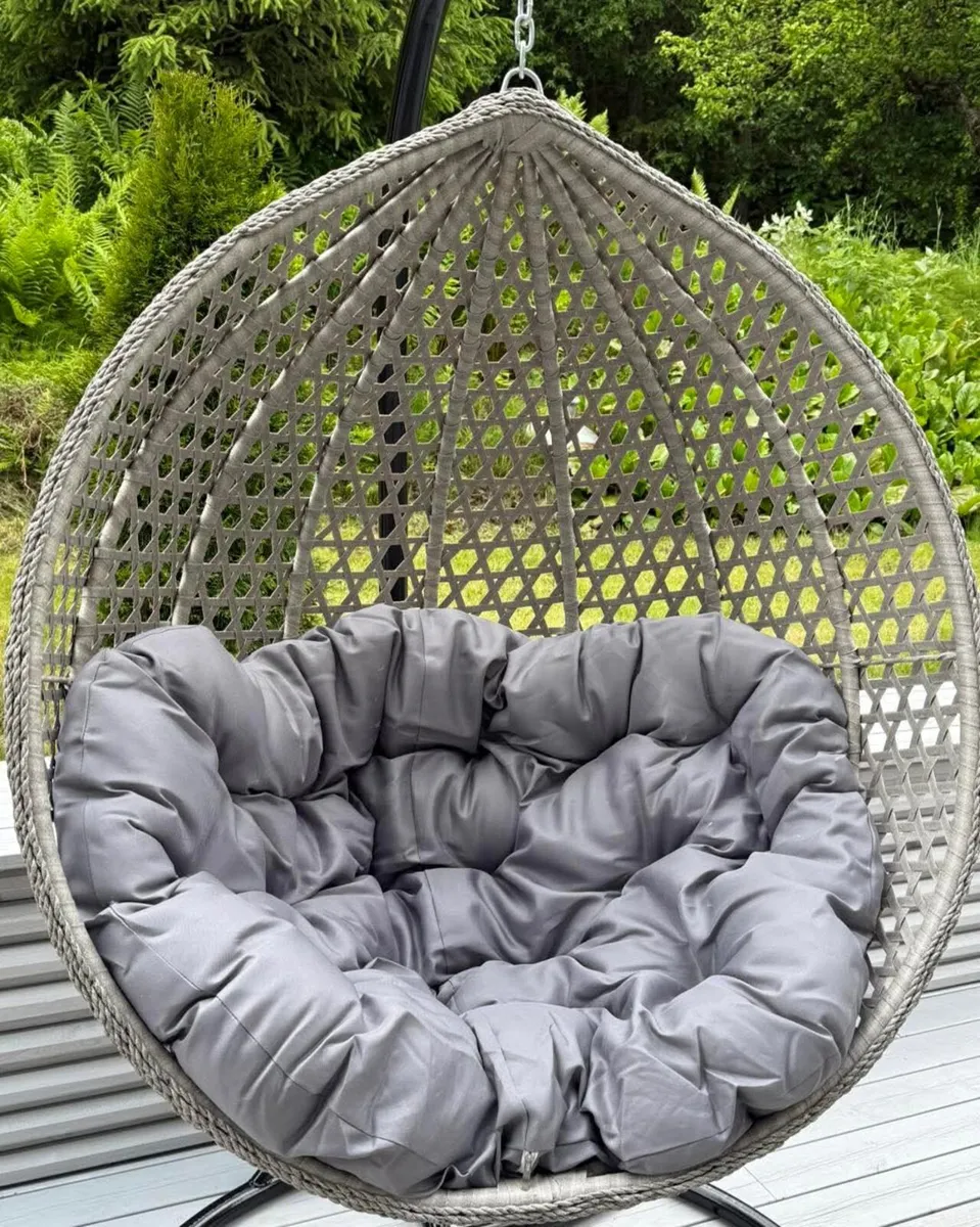 Egg Chair with Cushion and frame - Image 4